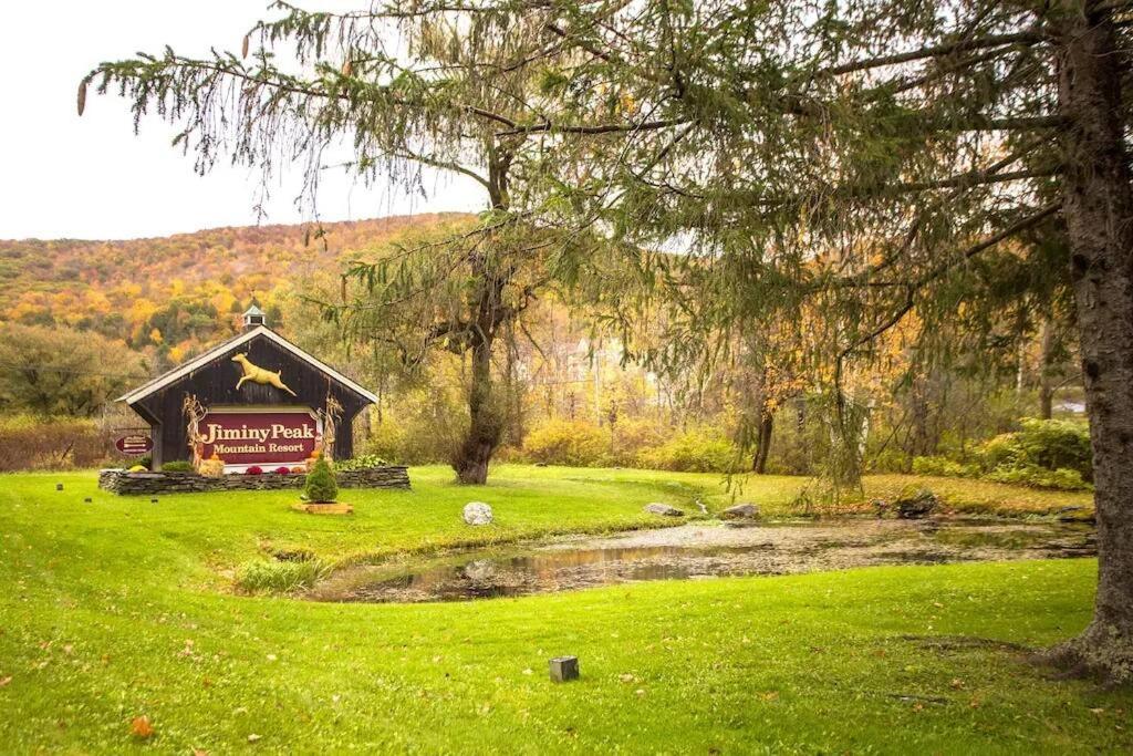 Spacious 3Br 3Ba Sleeps 8 Ski On Off Jiminy Mountain Resort Hancock Luaran gambar